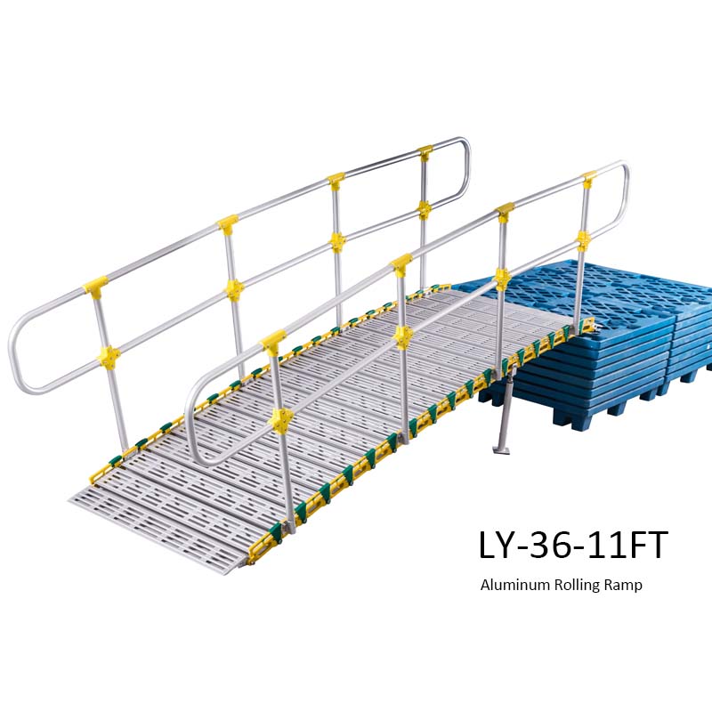 Aluminum disabled ramp with handrail